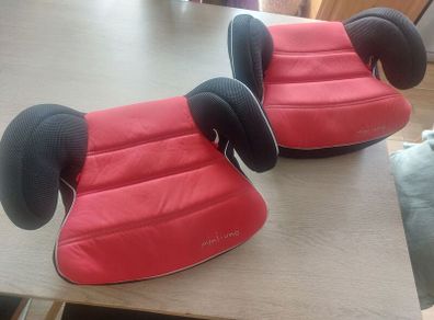 2 booster seats