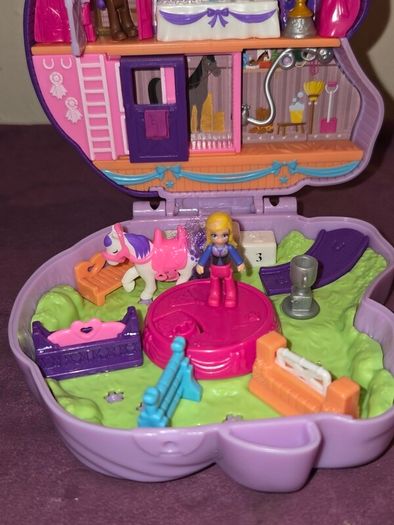 2020 Polly Pocket Horse Playset