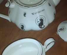 Teapot & Sugar Jar Set