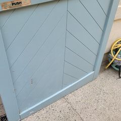 gate