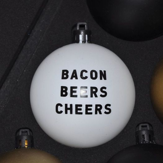 Jack & Jones - Christmas baubles / pool balls with wooden triangle - Set - Plastic