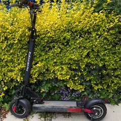 KuKirin M4 Pro Electric Scooter. Mint Condition Used Twice