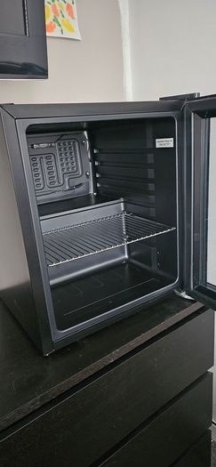 48 Litre Drinks Fridge