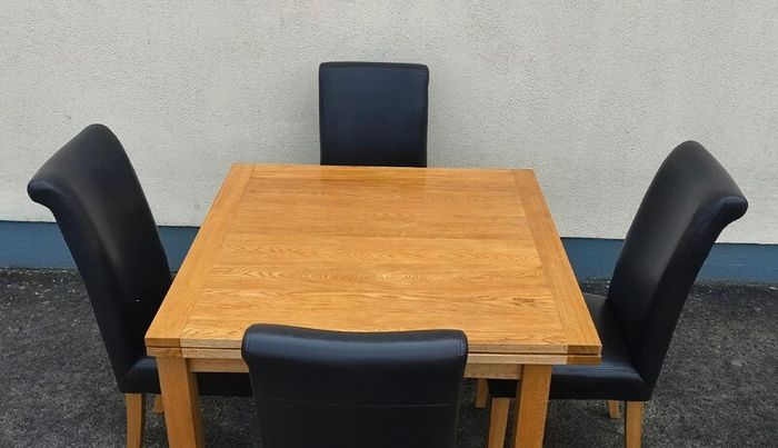 Oak Dining Table and 4 Chairs