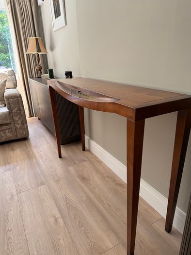 Solid wood walnut finish bow-front Console/ Hall Table