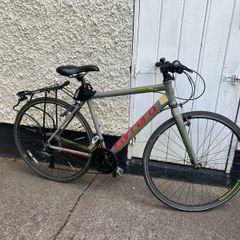 Carrera road bike 52 cm
