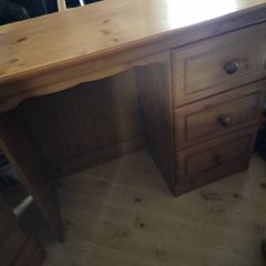 Dressing table/ Desk
