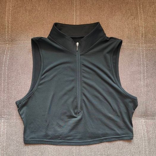 Blank front zipper cropped top size 10