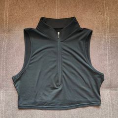 Blank front zipper cropped top size 10