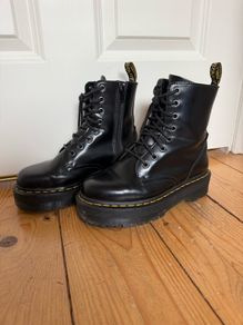 Dr. Martens Jadon Platform Leather Boots EU 37 / UK 4