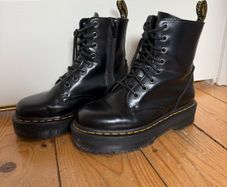 Dr. Martens Jadon Platform Leather Boots EU 37 / UK 4