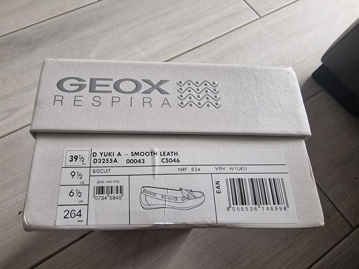 New GEOX Tan leather loafers