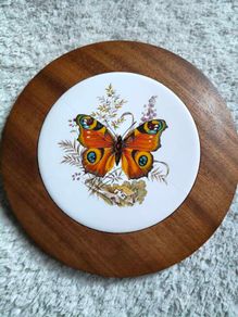 Vintage wood trivet/wall hanging
