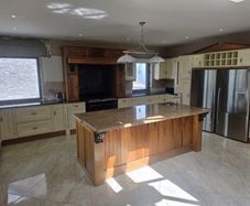 Luxury in-frame kitchen with granite worktops