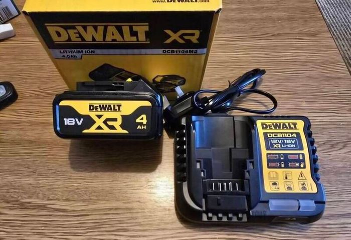 DeWALT 4AH 18V XR Battery And Multi Voltage 12V XR / 54V Flexvolt Charger. The Best A Professional Can Get. Closing down sale - all must go!.