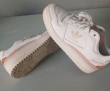 Ladies Adidas trainers size 40.5