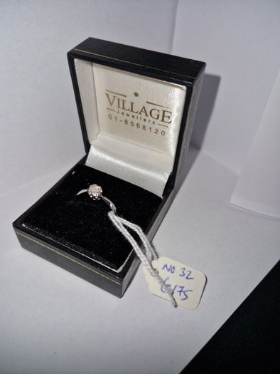 9ct gold ring