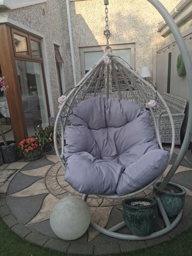 Egg Chair with cushion