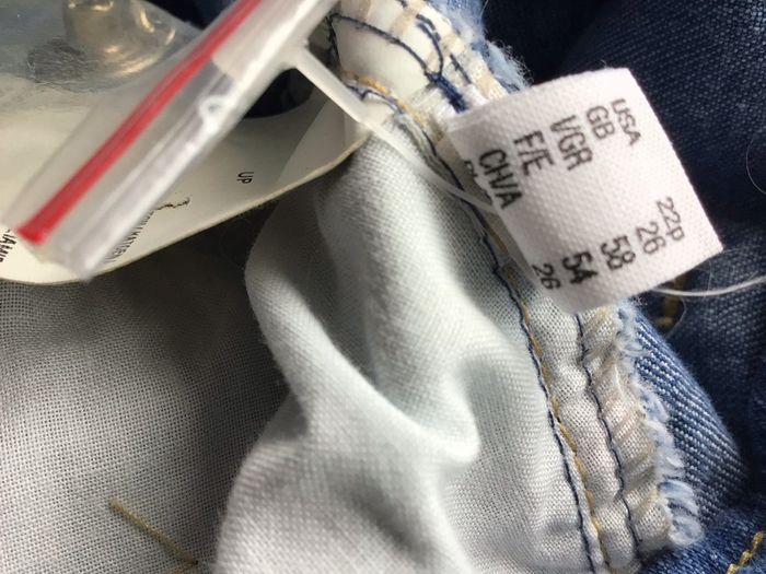 BNWTS Ladies Blue Denim Jeans size 26 includes Postage