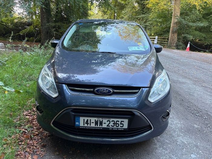 Ford Grand C-Max 2014 priced to sell!