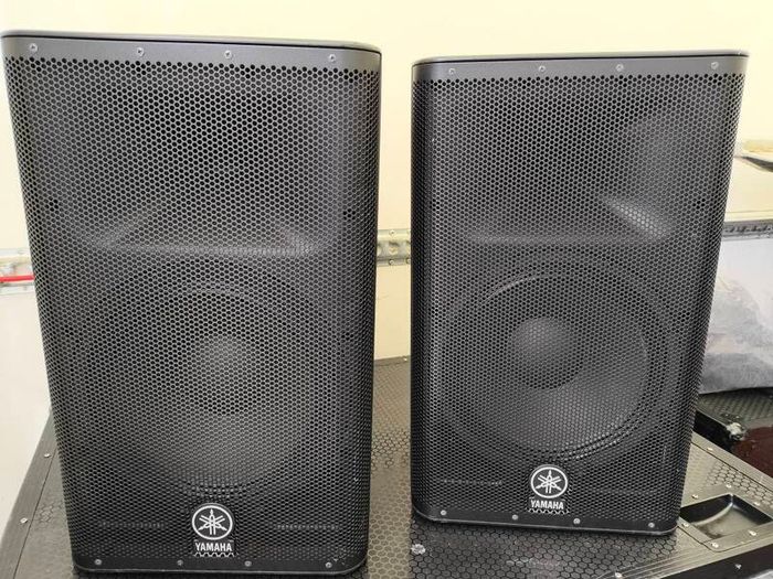 Yamaha DXR 12" (pair)