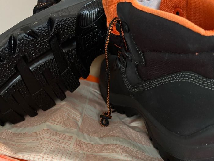 No Risk Work Boots Size 10.5