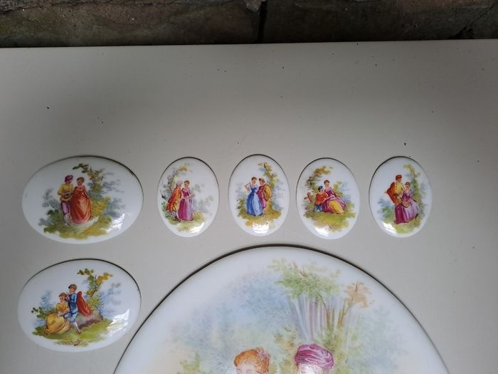7 Porcelain plaques Vintage