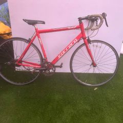 Carrera Zelos road bike, red, 6061 aluminium frame