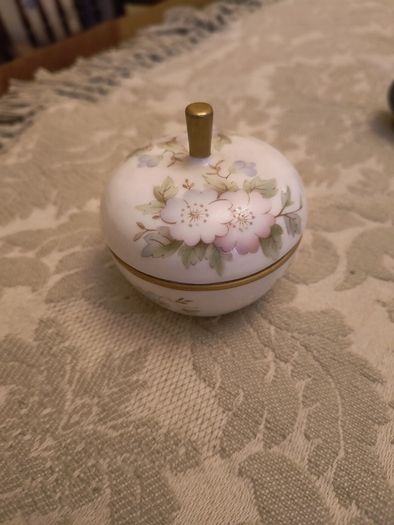 Trinket boxes