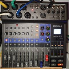 Zoom L-8 Livetrak