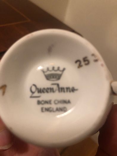 Vintage tea cup and saucer candle