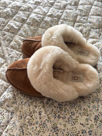 Brand New Ugg Disquette Chestnut Size 5.
