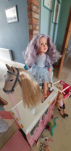 Our Generation Trailer, Horse, Jeep and dolls