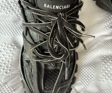 Balenciaga tracks runners