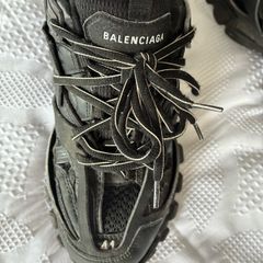Balenciaga tracks runners