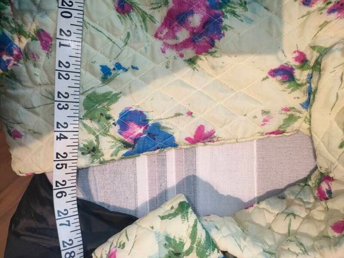 Vintage 50s 60s Yellow floral quilted housecoat