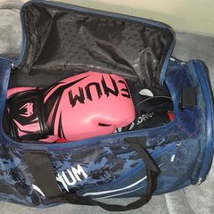 Quality Gym bag and Kickboxing Equipment