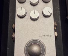Hotone XTOMP Multi effects Bluetooth Pedal