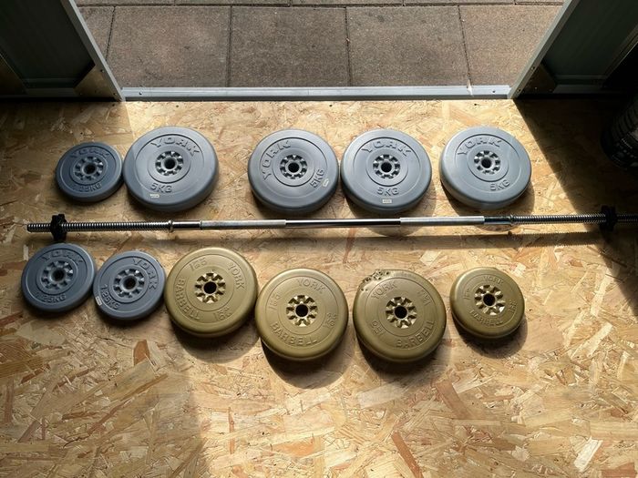 York barbell with clips and weights