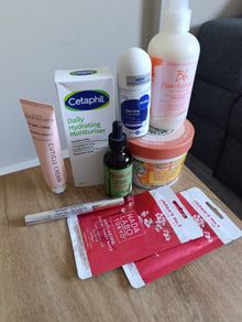 Cosmetics bundle