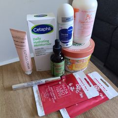 Cosmetics bundle