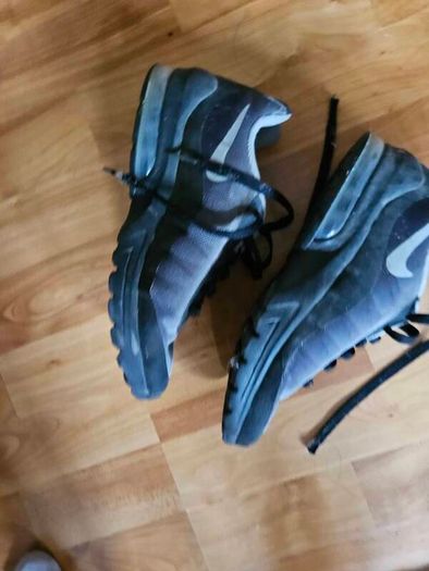 nike size 4 adult