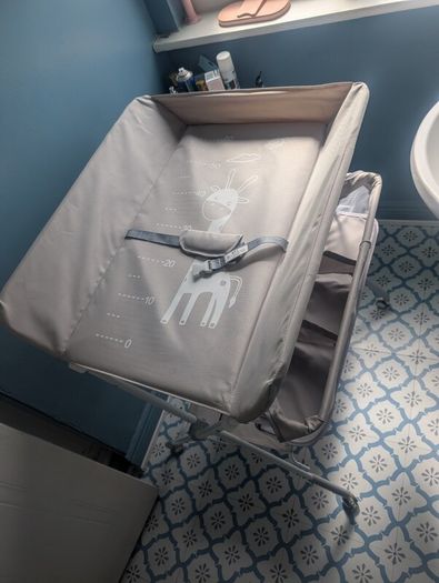 Baby changing table - foldable