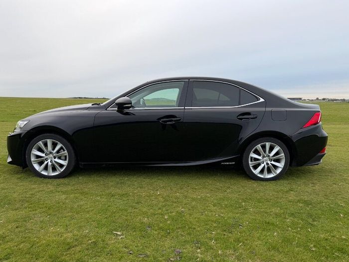 Lexus IS 300H