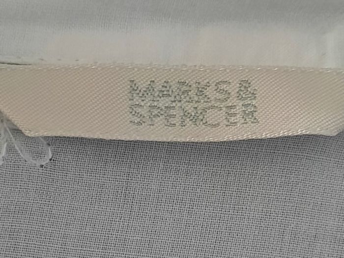 Marks and Spencer broderie anglaise cotton dressing gown two pockets belt midi length long sleeve in excellent condition with no issues see last photo for exact measurements FREE STANDARD POSTAGE INCLUDED