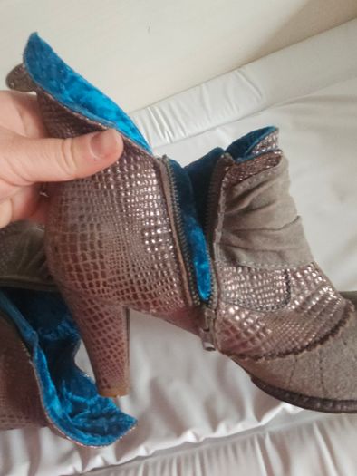 Rare Vintage Irregular Choice Bronze Brown Booties