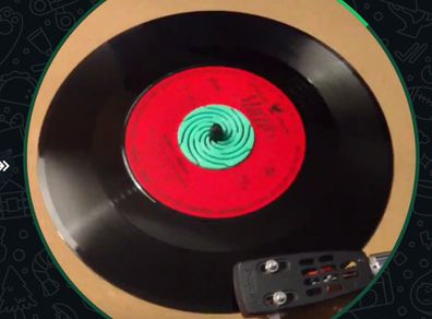 NEW Green Plastic 7" 18cm 45 rpm Vinyl Record Flat Adapter (18cm) 45 rpm vinyl records