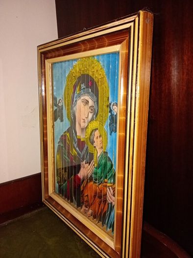 Vintage Catholic Religious Icon Changes In 3 Different Motifs.