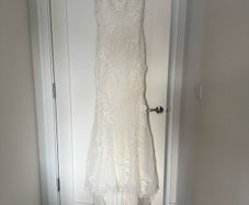 Romantica Collection wedding dress - size 10