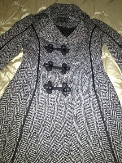 womans long heavy coat size medium